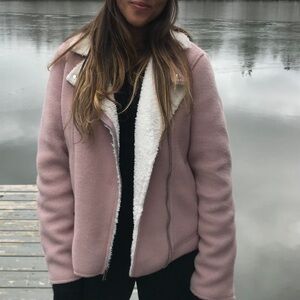 Cozy Pink Sherpa Moto Jacket with Plush Texture